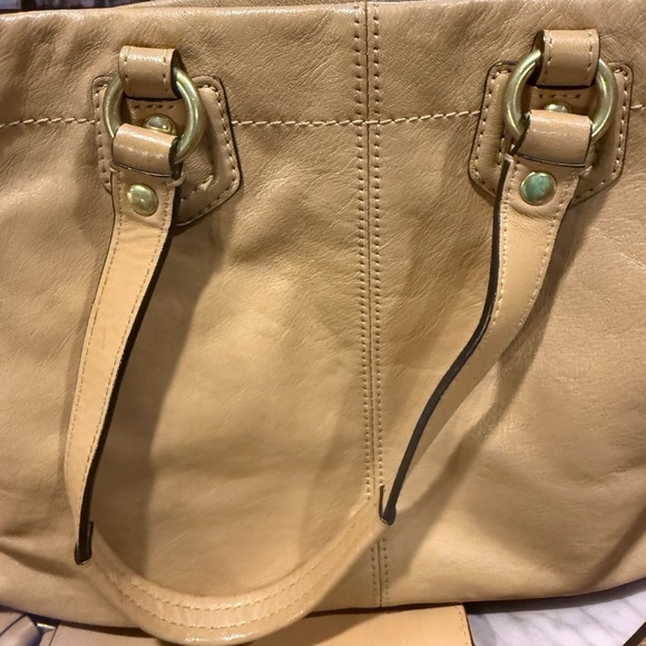 Coach Madison Gathered Leather Satchel | Tan | Gold Hardware | Shoulder Bag - Picture 5 of 13